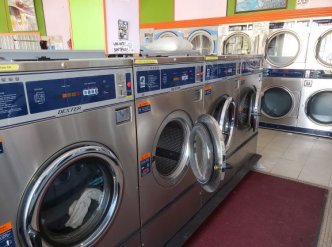 24hr laundromat near me