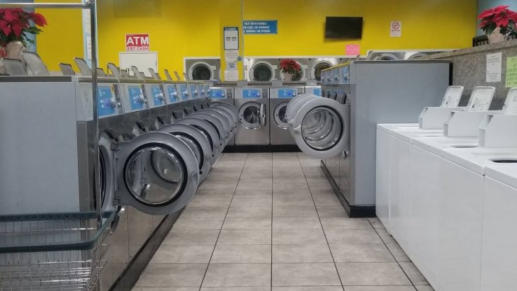 High yielding passive income laundromat in Santa Ana, CA Main Image #1