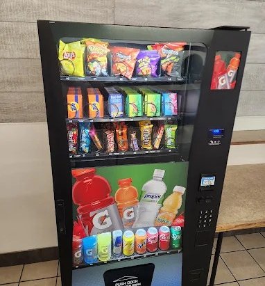 Laundromat with expansion potential Main Image #4